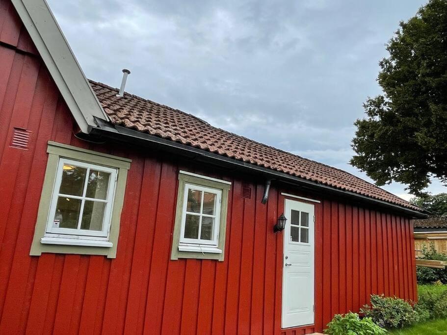 Apartament With Access To Garden, Central, Quiet And With Free Parking Fredrikstad Bagian luar foto